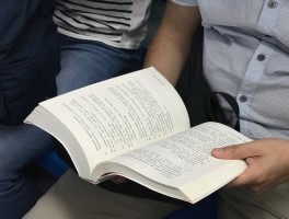 一个读书人的旅行日记(一个读书人的旅行日记400字)