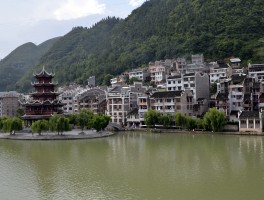 贵州黔东南旅游(贵州黔东南旅游景点有哪些地方图片)