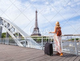 旅行怎么拍照好看技巧女生(旅行怎么拍照好看技巧女生图片)