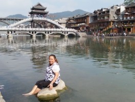 凤凰自驾旅行(自驾游凤凰古城旅游攻略)
