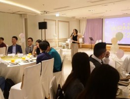 包含新人进公司后，发现同事们都很冷漠，工作之外基本没有任何交流，这种情况是好是坏啊？的词条