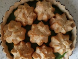 拔丝泡芙塔(拔丝泡芙塔怎么做)