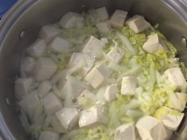 白菜豆腐汤的做法(冬瓜白菜豆腐汤的做法)