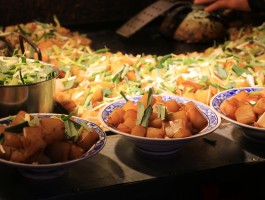 西安小吃一条街哪里最好吃(西安美食攻略十大必吃排行榜)