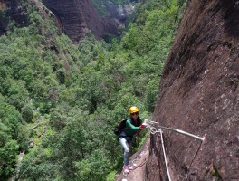 千龟山旅游美食攻略(千龟山旅游美食攻略大全)