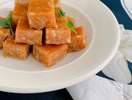 肉皮冻怎么做好吃(肉皮冻怎么做好吃又简单的做法)