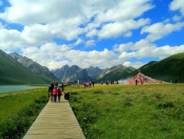 甘南旅游必去景点(甘南旅游必去景点自驾游)