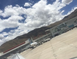 机场旅行记录(旅行在机场适合发什么句子的朋友圈)