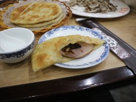 李连贵熏肉大饼(李连贵熏肉大饼的做法)