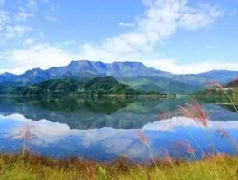 瓦屋山旅游最佳时间(瓦屋山旅游最佳时间是几月份)