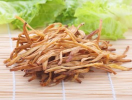 干黄花菜的做法(干黄花菜的做法与功效)