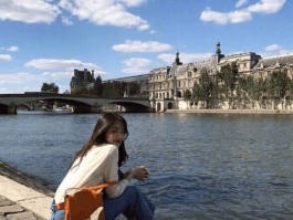 关于景区旅游拍照姿势的摆法女的信息