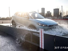 关于纯电动汽车涉水行驶的风险在哪里？你敢涉水行驶吗？的信息