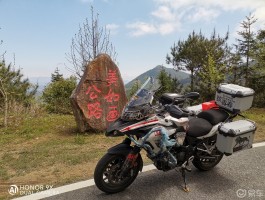 摩托车说走就走的旅行网(摩托车骑行的说说心情短语)
