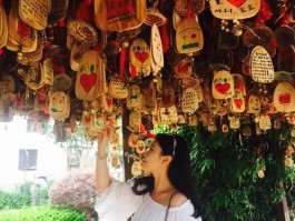 旅游小姐姐拍照技巧视频(旅游小姐姐拍照技巧视频教学)