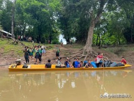 苗族人在老挝野餐吃什么东西(苗族人在老挝野餐吃什么东西好)