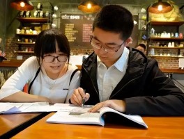 女朋友研究生毕业了，一起讨论结婚，她要求太高无法满足怎么办？的简单介绍