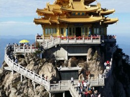 洛阳的旅游景点(洛阳的旅游景点都有哪些)