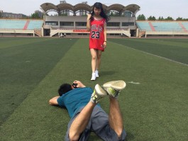 给女友拍照技巧旅游怎么说(给女友拍照技巧旅游怎么说话)