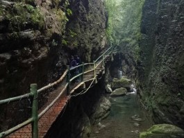 金刀峡(金刀峡旅游攻略)