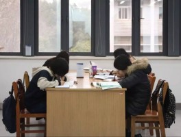 包含去图书馆学习有必要吗?的词条