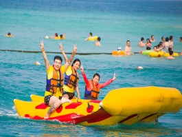亚龙湾海底世界(亚龙湾海底世界值得去吗)