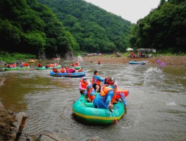 兴隆红河漂流(兴隆红河漂流多少公里)