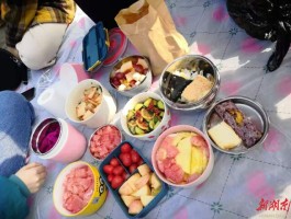 大学生室内野餐吃什么最好(大学生室内野餐吃什么最好呢)