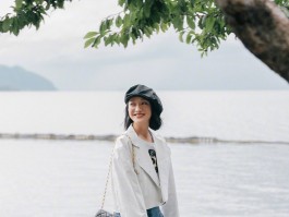明星外出旅游拍照姿势的摆法(明星外出旅游拍照姿势的摆法视频)