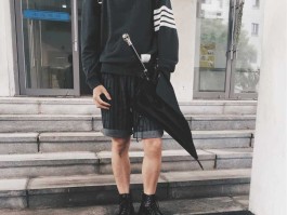 男生旅游拍照姿势的摆法图(男生旅游拍照姿势的摆法图片大全)