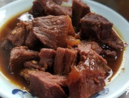 家常红烧牛肉(家常红烧牛肉的正确方法)