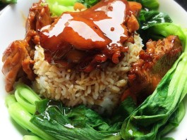 鸡腿饭的做法(沙拉鸡腿饭的做法)