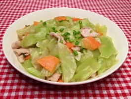 莴苣炒肉(莴苣炒肉怎么做好吃又简单视频)