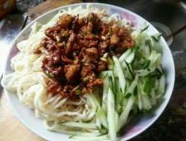 杂酱面的做法大全(杂酱面的做法大全图解)
