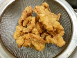 炸酥肉的做法(炸酥肉的做法视频)