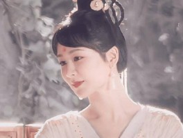 如何评价杨紫在《长相思》里的女扮男装？(如何评价杨紫在长相思里的女扮男装的演员)