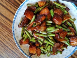 长豆角的做法大全(肉炒长豆角的做法大全)