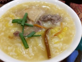 鸽子粥的做法(鸽子粥的做法与功效)