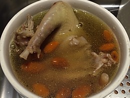 炖鸽子的做法(天麻炖鸽子的做法)