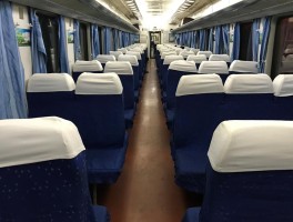 包含说走就走的旅行之火车硬座及上铺的词条