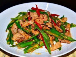 辣椒炒肉的做法(辣椒炒肉的做法步骤图片)