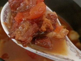 牛腩西红柿(牛腩西红柿的做法视频)