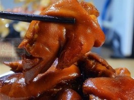 酱猪蹄的家常做法(酸梅酱猪蹄的家常做法)