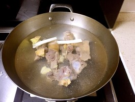 羊肉汤的做法视频(白汤羊肉汤的做法视频)
