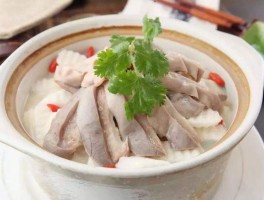 猪肚煲鸡的做法(猪肚煲鸡的做法下)