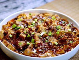 四川麻婆豆腐的做法(四川麻婆豆腐的做法最正宗的做法窍门)