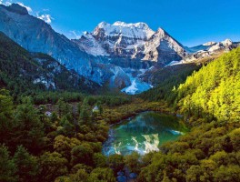 国庆稻城亚丁旅游资讯搜索(国庆节稻城亚丁的气温是多少)