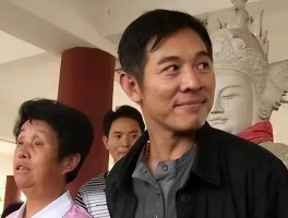 关于「江浙沪独生女」横空出世，网友戏称其为「顶配人设」，妈妈一句「又不指着她养家」羡煞网友，如何看待此事？的信息