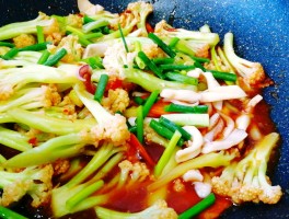 花菜的做法(清炒花菜的做法)