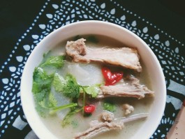 羊汤的做法(羊汤的做法和配料视频)